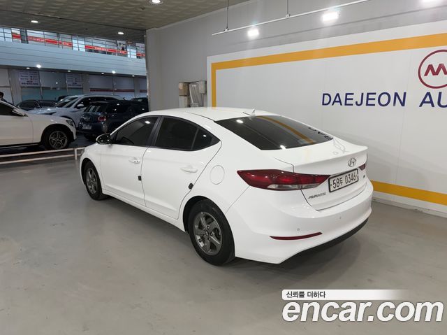 Hyundai AVANTE 2016 — photo 4
