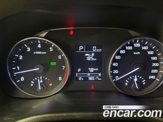 Hyundai AVANTE 2016 — photo 18