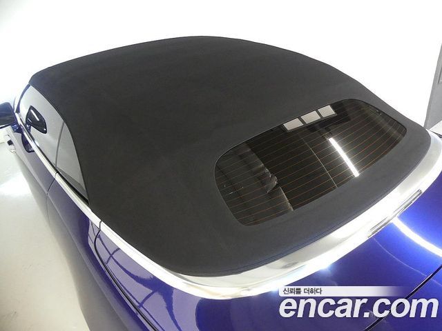 Rolls-Royce Dawn 2020 — photo 14