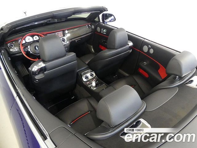 Rolls-Royce Dawn 2020 — photo 15