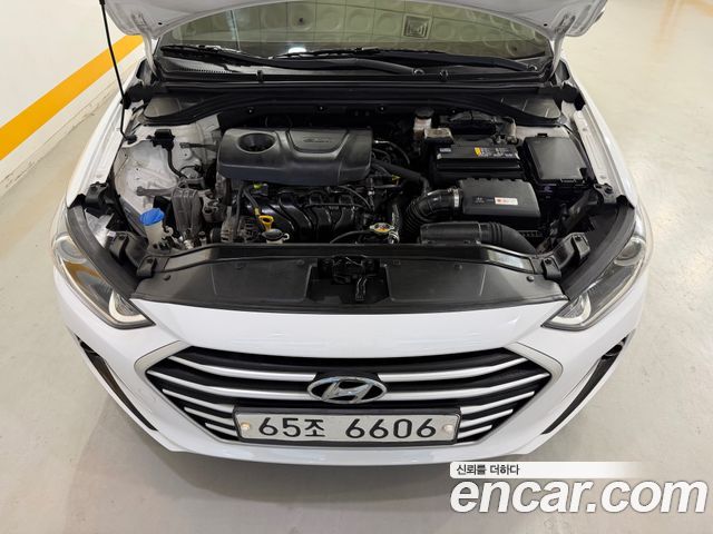 Hyundai AVANTE 2018 — photo 20