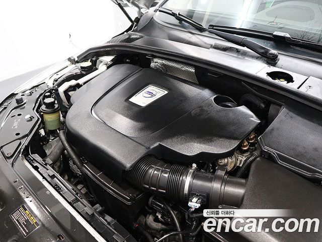 Volvo XC70 2012 — photo 6
