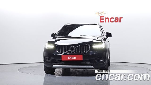 Volvo XC40 2022 — photo 3