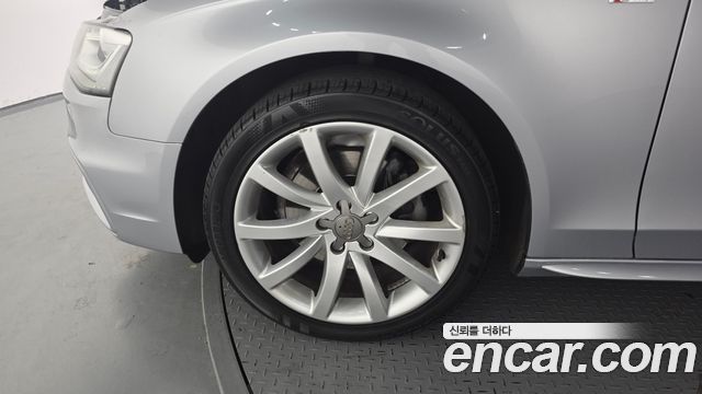 Audi A4 2015 — photo 5