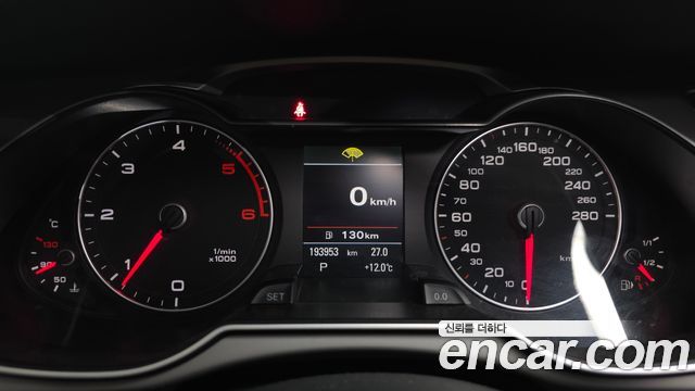 Audi A4 2015 — photo 8