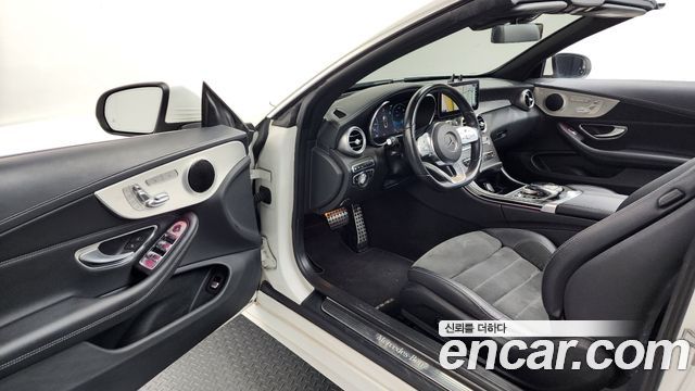 Mercedes-Benz C-Class 2022 — photo 10