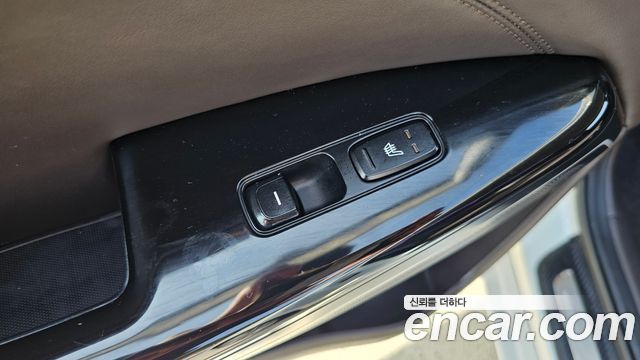 Kia K7 2016 — photo 19