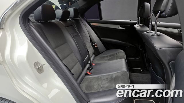 Mercedes-Benz C-Class 2014 — photo 12