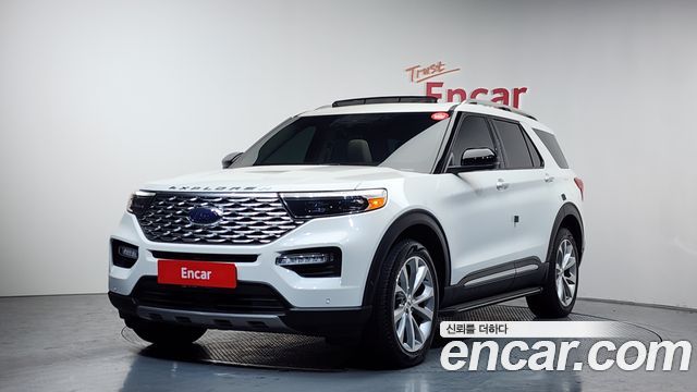Ford Explorer 2021 — photo 1