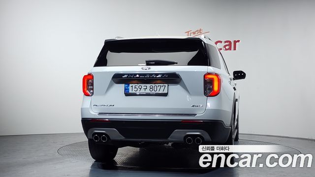 Ford Explorer 2021 — photo 4