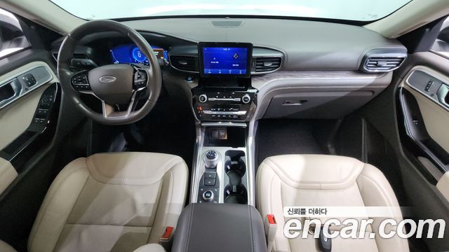 Ford Explorer 2021 — photo 7