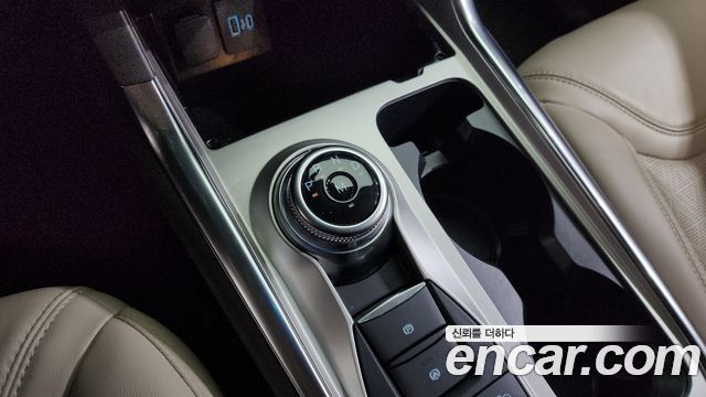 Ford Explorer 2021 — photo 9