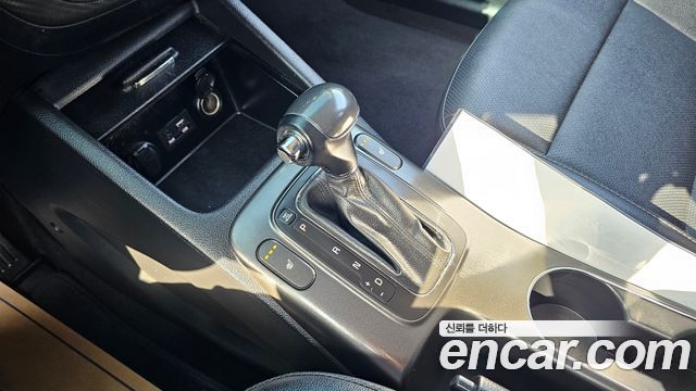 Kia K3 2015 — photo 9