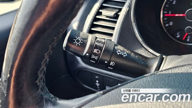 Kia K3 2015 — photo 16