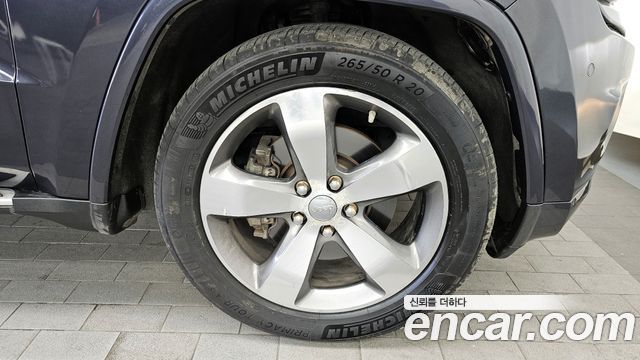 Jeep Cherokee 2015 — photo 5