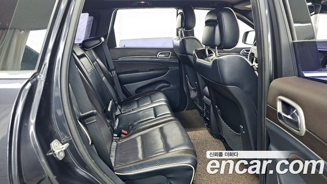 Jeep Cherokee 2015 — photo 12