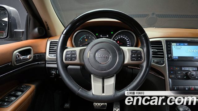Jeep Cherokee 2012 — photo 13