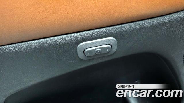 Jeep Cherokee 2012 — photo 17
