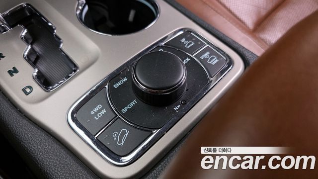 Jeep Cherokee 2012 — photo 18
