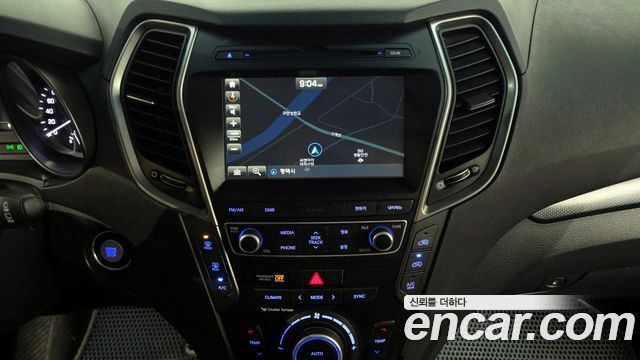 Hyundai Santafe 2018 — photo 14