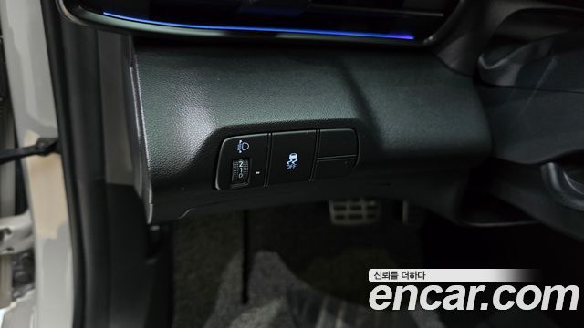 Hyundai AVANTE 2024 — photo 16