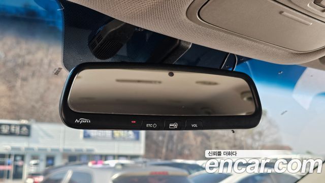 Kia Canival 2015 — photo 18