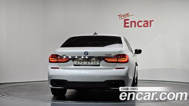 BMW 7-Series 2018 — photo 4