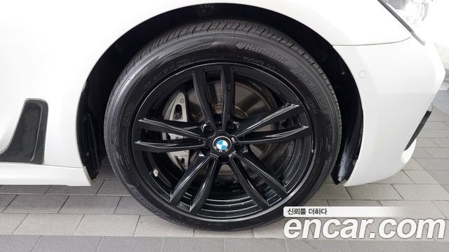 BMW 7-Series 2018 — photo 5