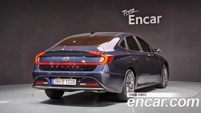 Hyundai Sonata 2022 — photo 2