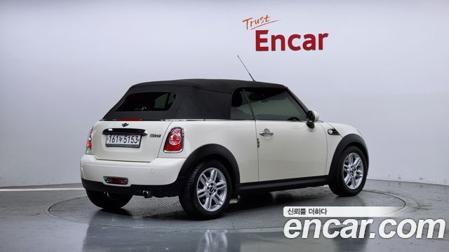 Mini Cooper Convertible 2014 — photo 2