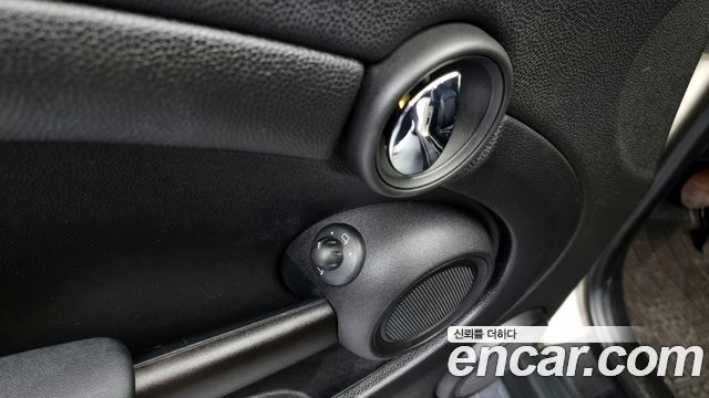 Mini Cooper Convertible 2014 — photo 18