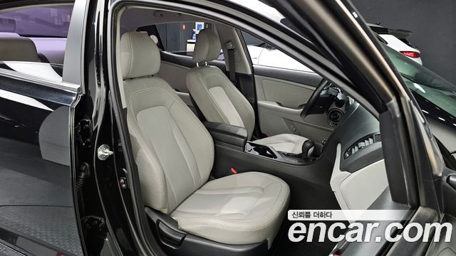 Kia K5 2013 — photo 10