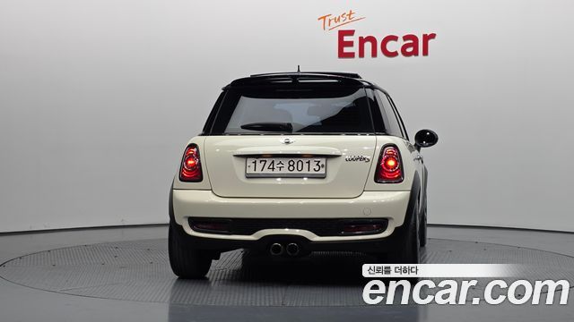 Mini Cooper 2011 — photo 4