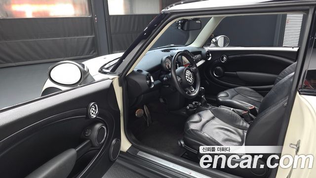 Mini Cooper 2011 — photo 10