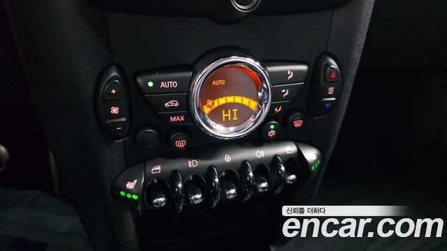 Mini Cooper 2011 — photo 15