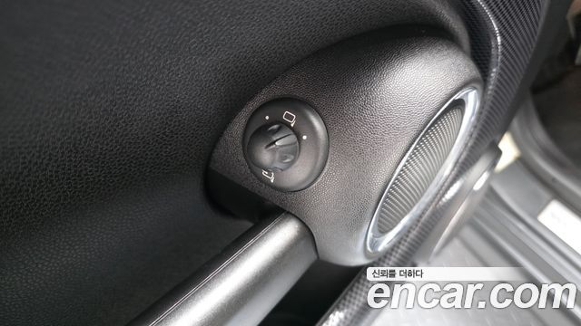 Mini Cooper 2011 — photo 16