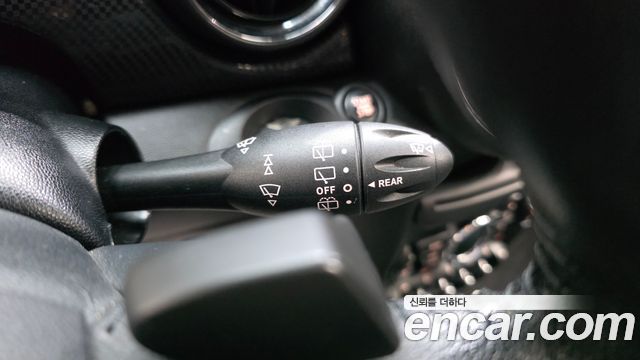 Mini Cooper 2011 — photo 18