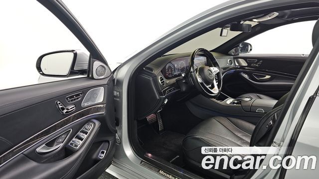 Mercedes-Benz S-Class 2018 — photo 11
