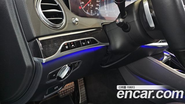 Mercedes-Benz S-Class 2018 — photo 16