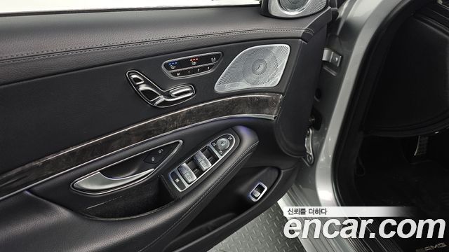 Mercedes-Benz S-Class 2018 — photo 17