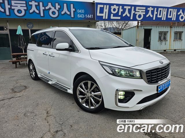Kia Canival 2019 — photo 2