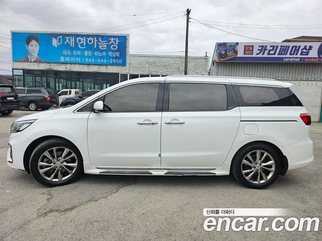 Kia Canival 2019 — photo 5