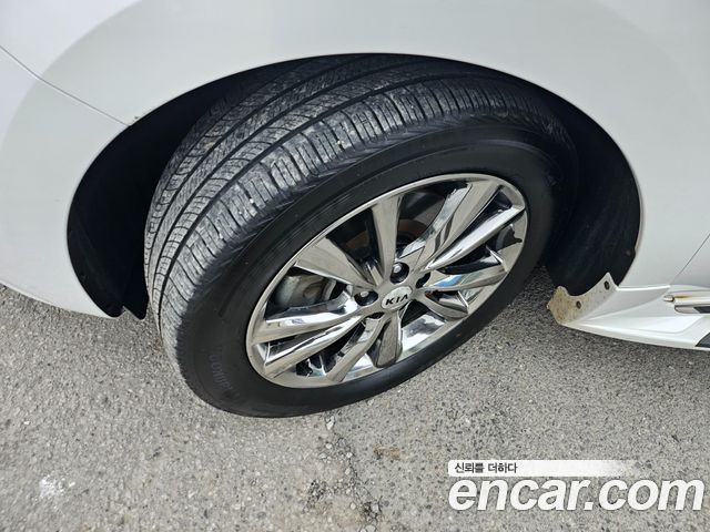 Kia Canival 2019 — photo 7