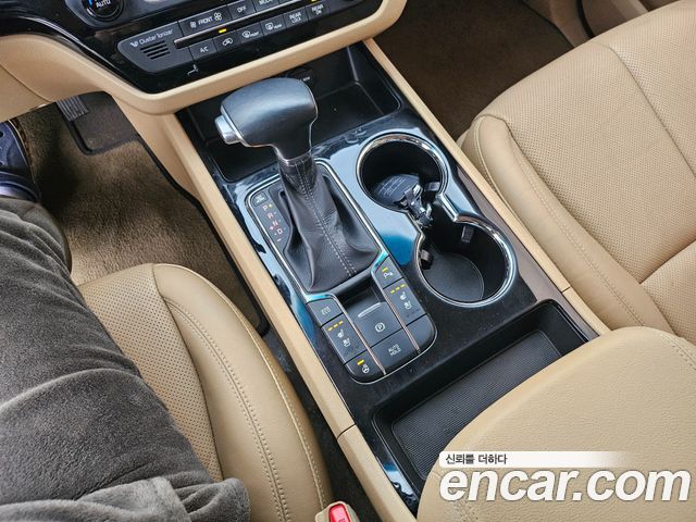 Kia Canival 2019 — photo 10