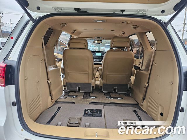 Kia Canival 2019 — photo 15