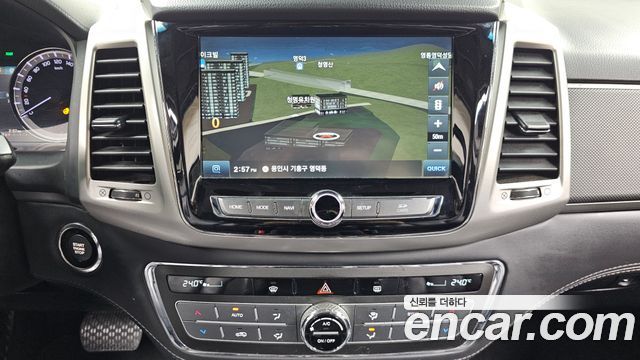 KG Mobility Rexton 2018 — photo 15