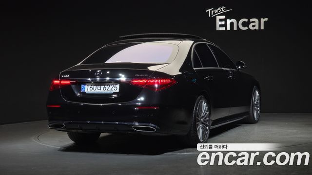 Mercedes-Benz S-Class 2024 — photo 2
