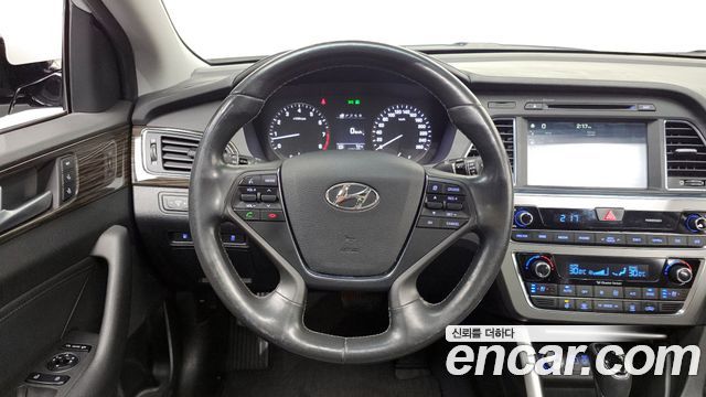 Hyundai Sonata 2015 — photo 13