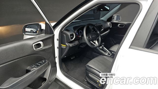 Hyundai Venue 2020 — photo 11