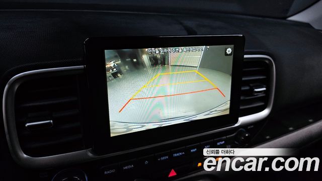 Hyundai Venue 2020 — photo 16